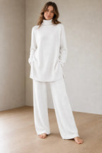 Women's Knit Set - Oversized Turtleneck Tunic Sweater & Wide Leg Pants - White