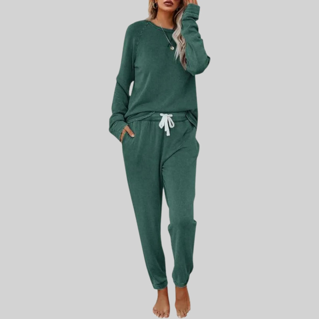 Women's Two-Piece Lounge Set - Crewneck Sweatshirt & Jogger Pants - Forest Green