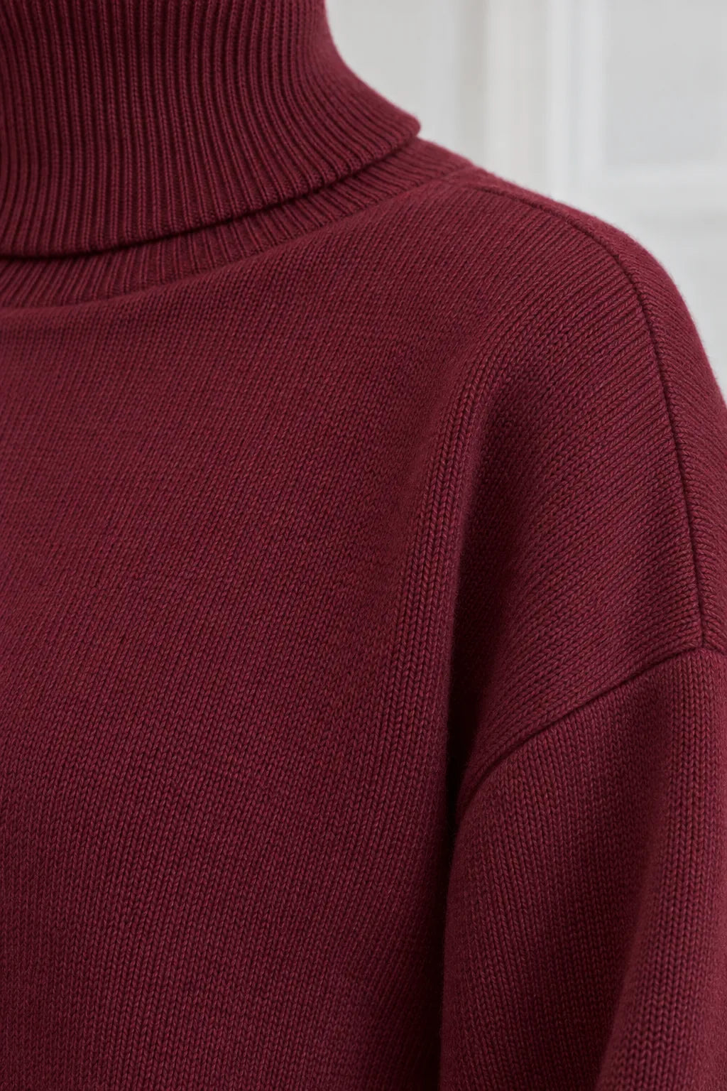 Women's Turtleneck Lounge Set - Long Sleeve Top & Straight-Leg Pants - Burgundy