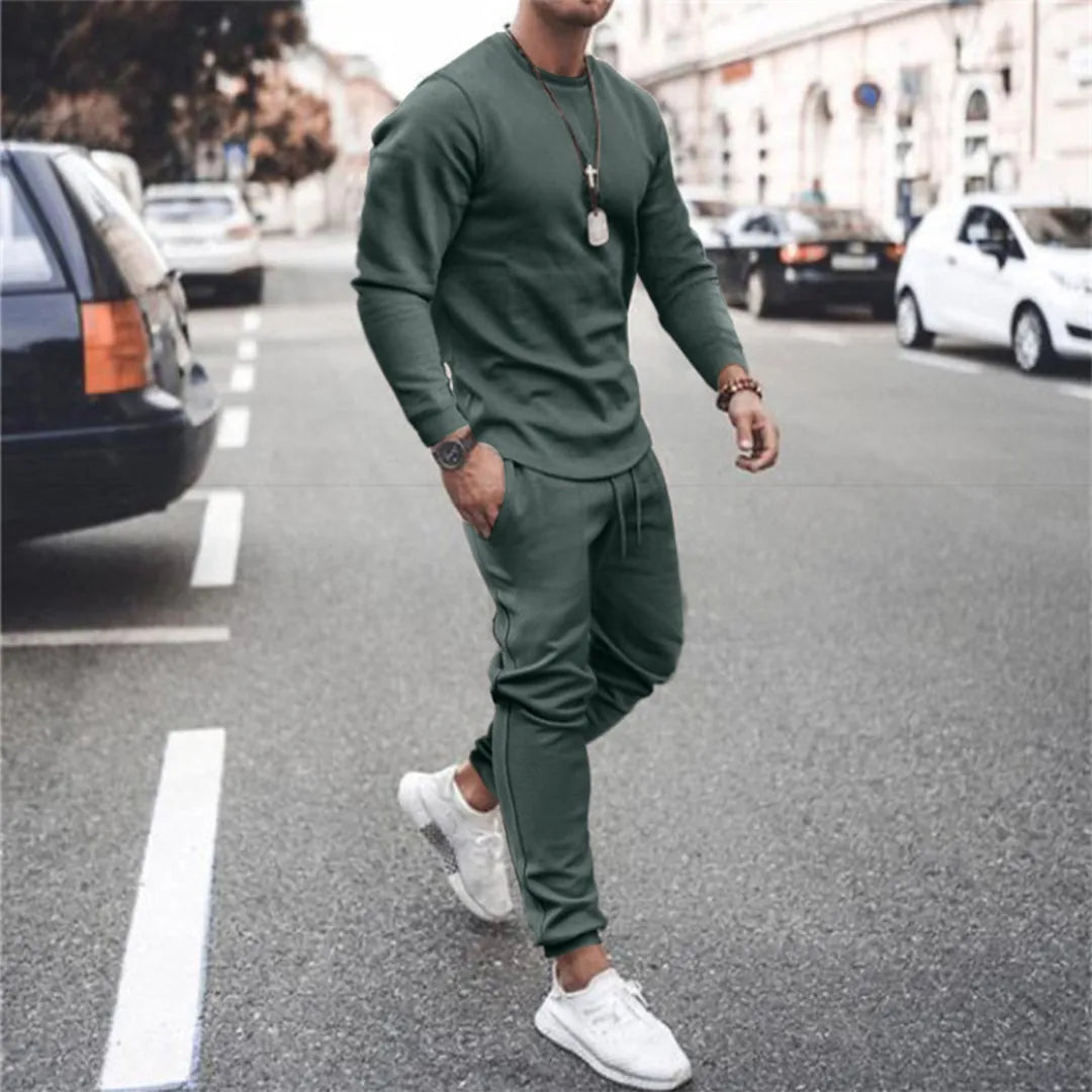 Men's Two-Piece Lounge Set - Long Sleeve Top & Tapered Joggers with Ribbed Cuffs - Forest Green